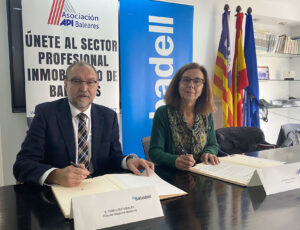El Col·legi oficial d'Agents de la Propietat Immobiliària de Balears i el Banc de Sabadell signen un conveni de col·laboració