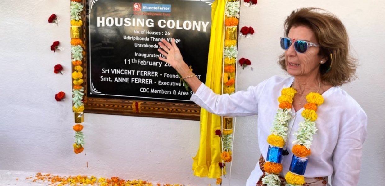 Carmen Planas en India