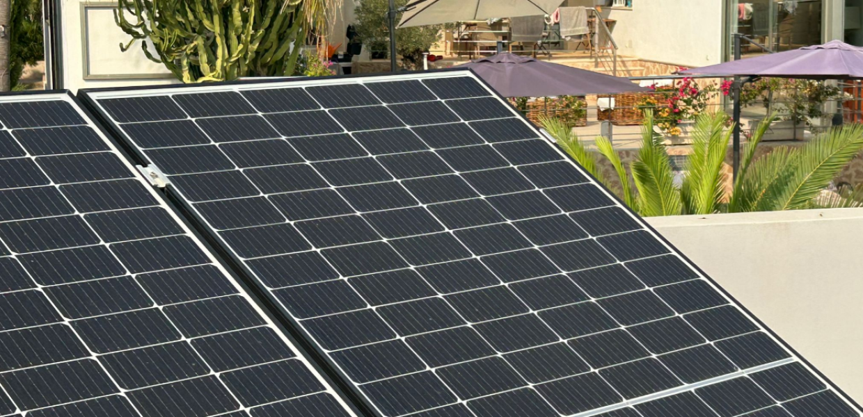 Energia solar placas solares © Ibeconomia.com 2024