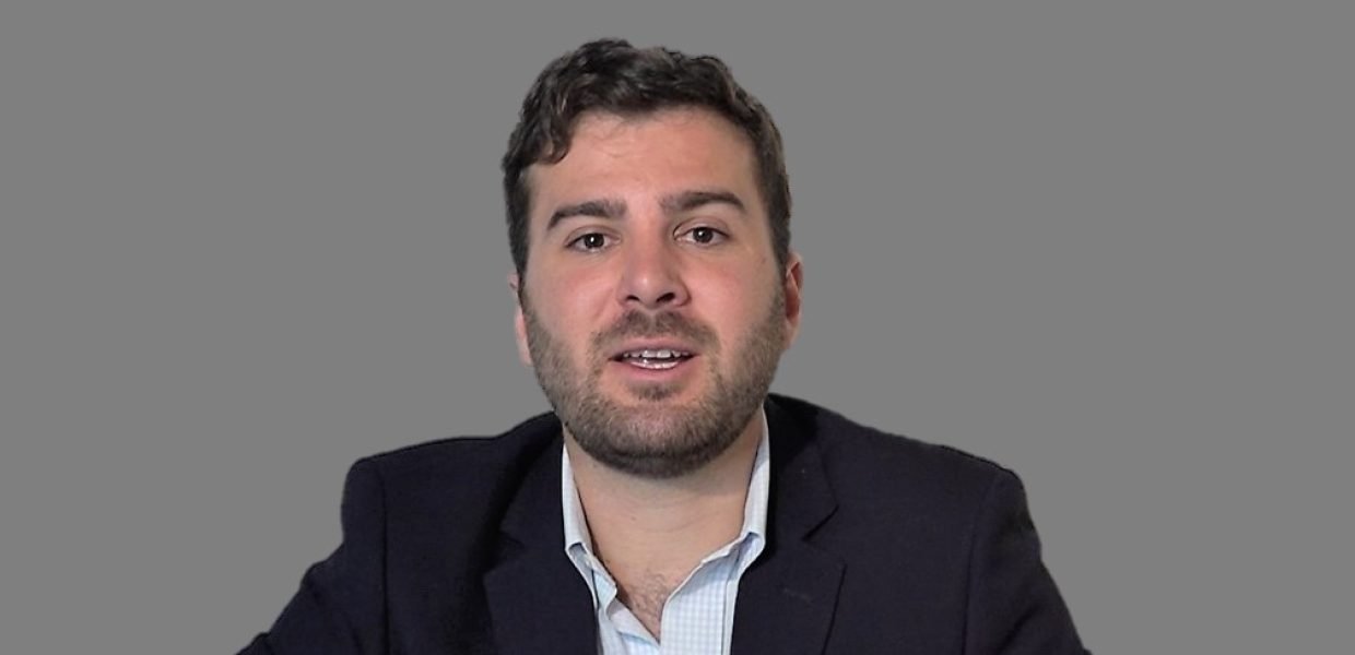 Francisco Vidal Palomero, Licenciado en Administración de Empresas - BBA, Negocios Internacionales por la Universidad de Roehampton y Gerente de Wattzer