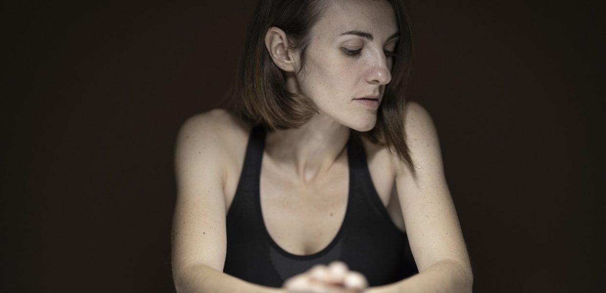 Mujer en paro riego de exclusión Imagen de Engin